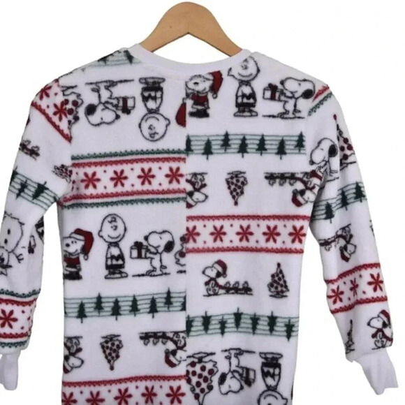 Peanuts Snoopy Christmas Pajamas Holiday White Onesie Kids Size  Small - Picture 6 of 8